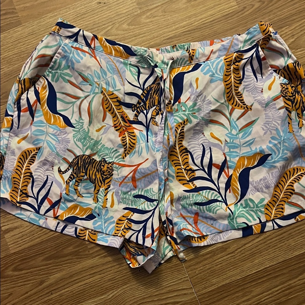 Tropical Print Women's Shorts